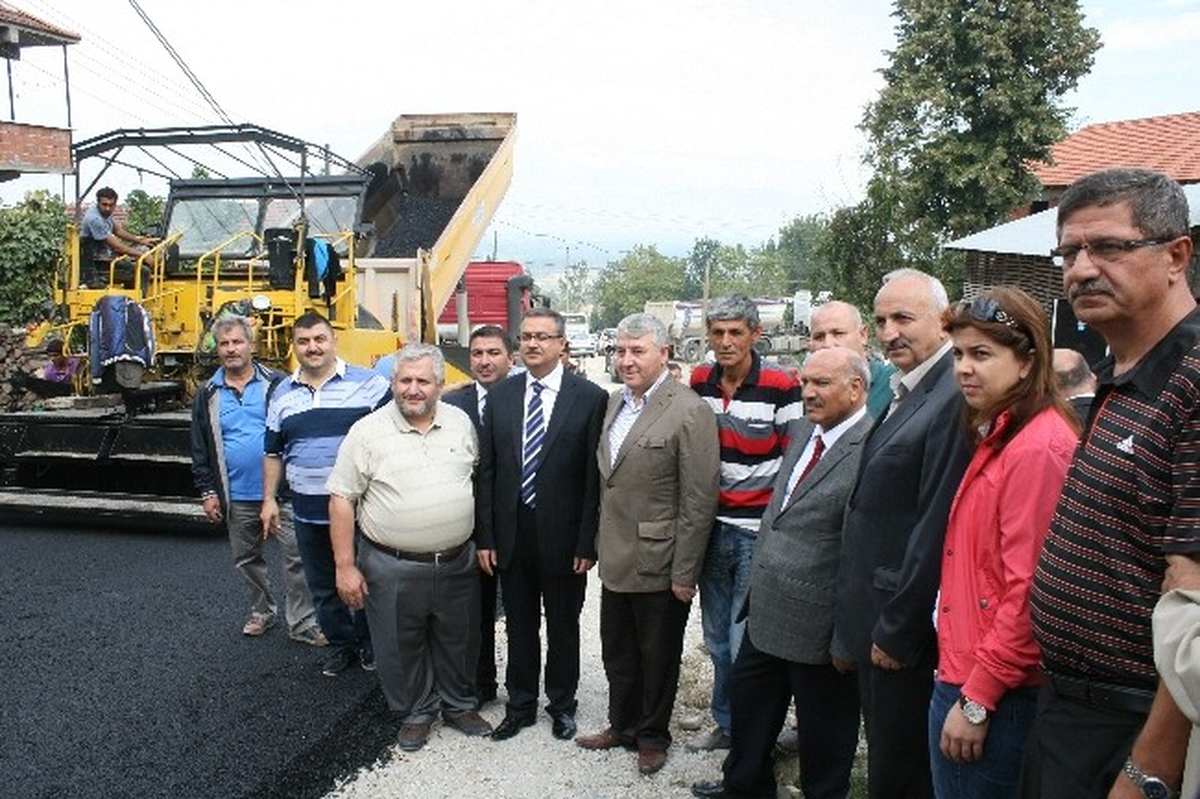 Düzce\'nin Köylerinde Asfaltsız Yol Kalmayacak