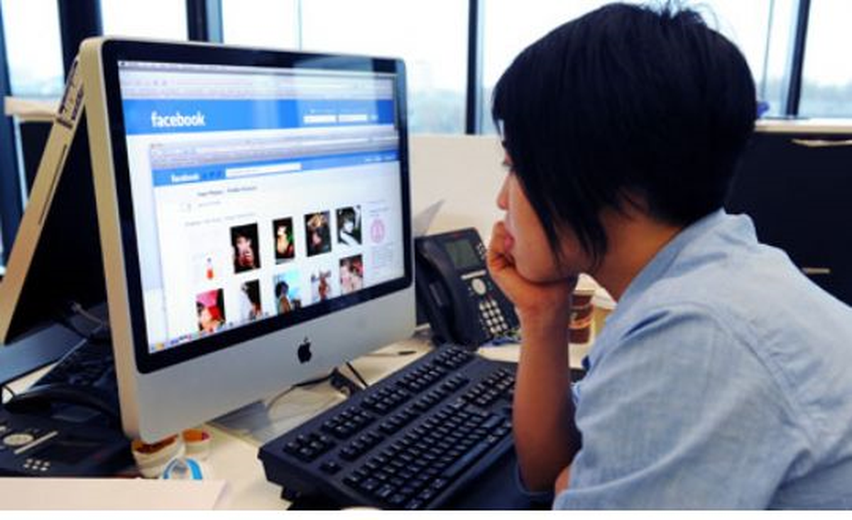 Facebook\'tan Facebook\'luk Rekor Fotoğraf Trafiği