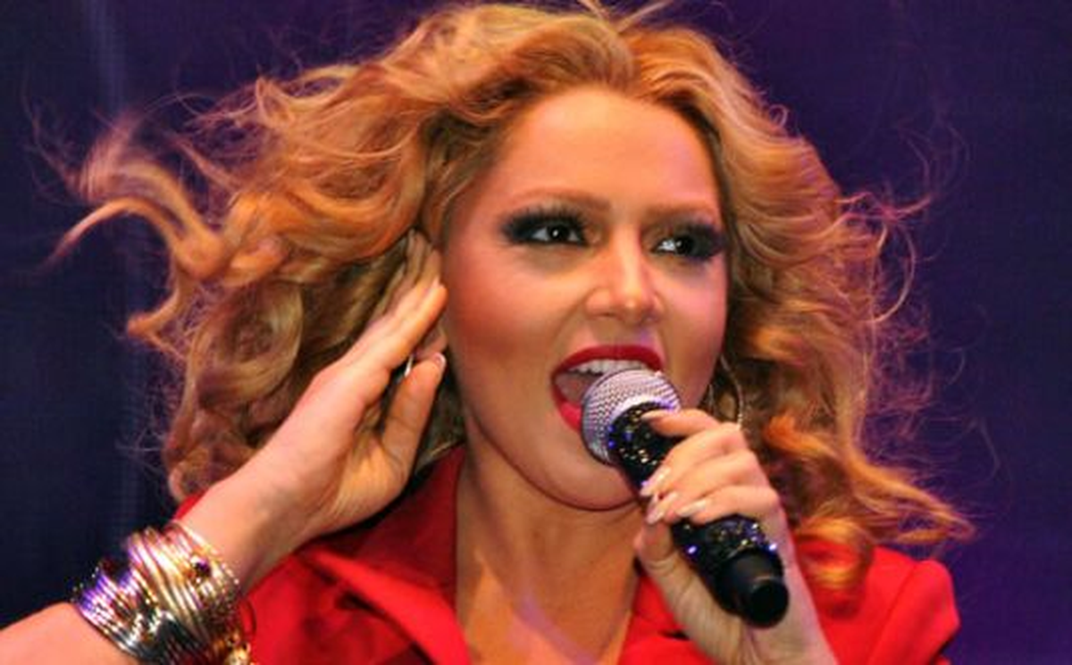 Hadise\'yi Topa Tuttular