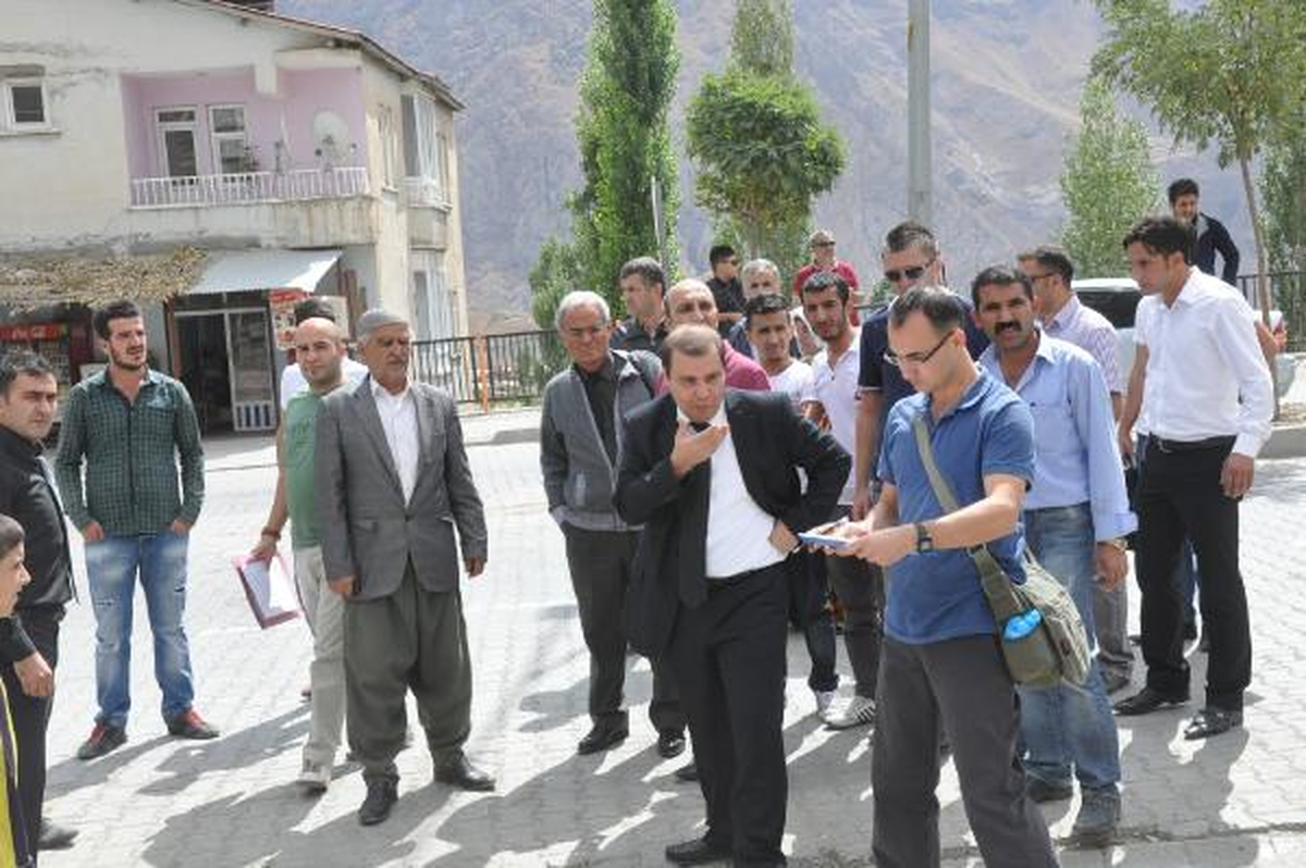 Hakkari\'de Başından Vurularak Öldürülen Enver Turan İçin Olay Yerinde Keşif Yapıldı