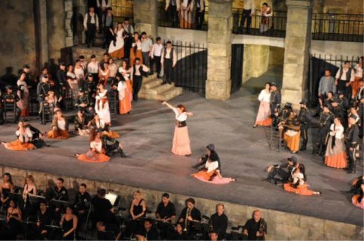İstanbul Devlet Opera ve Balesi 6 Ekim\'de Perdelerini Açıyor