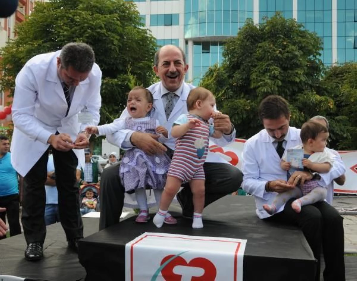 Kayseri\'de Bebekler Arası Emekleme ve Yürüme Yarışması