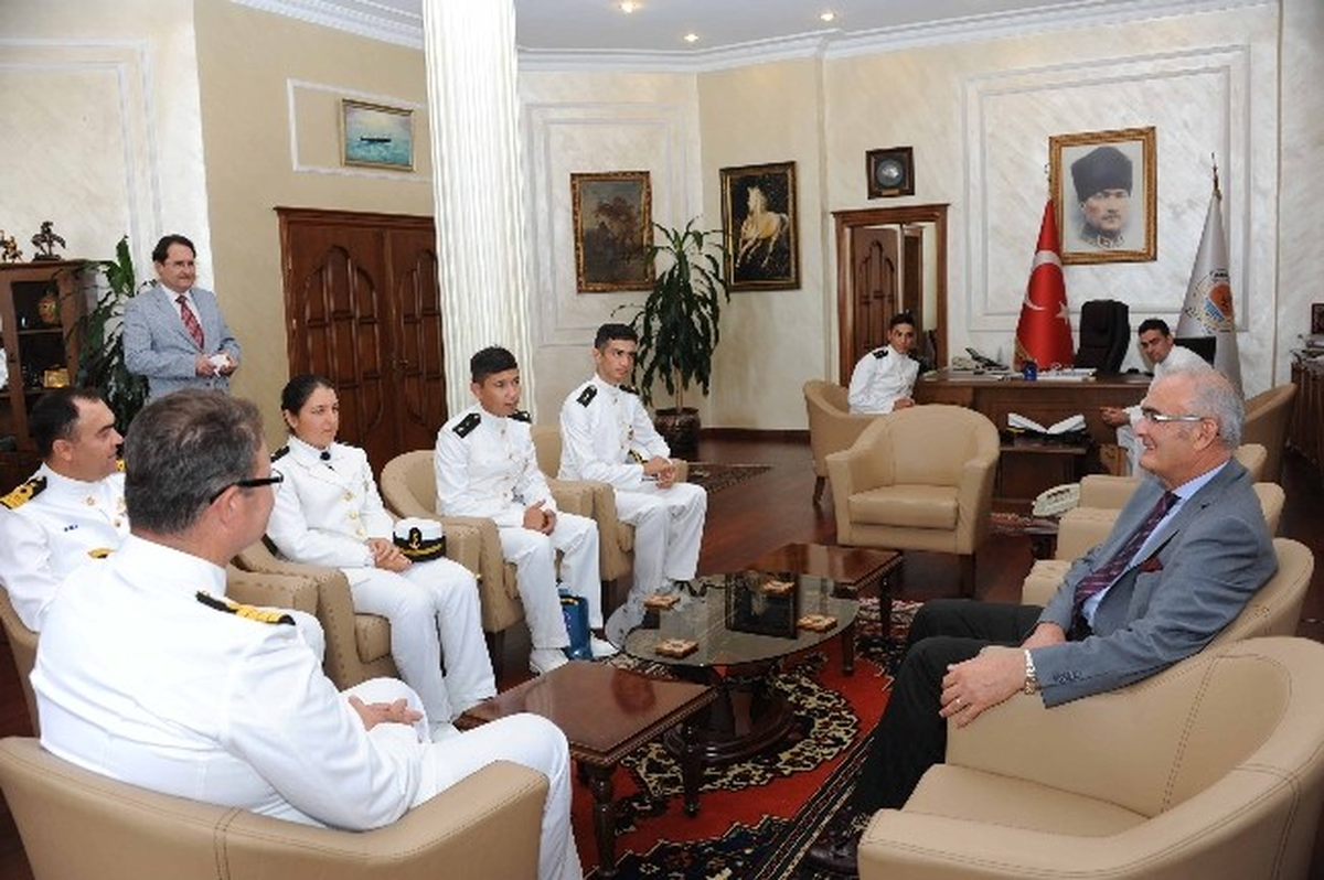 Komutanlar Başkan Yılmaz\'ı Ziyaret Etti