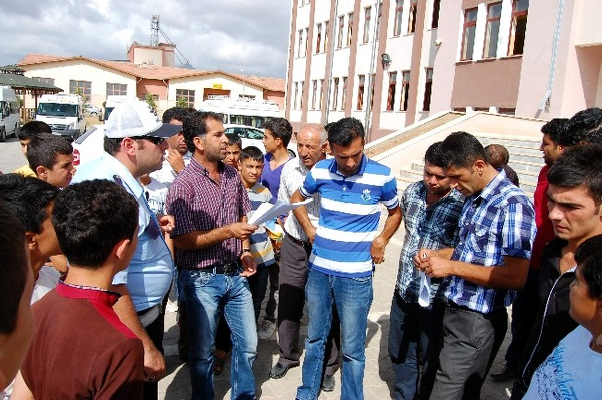 Okullar Açıldı Servis Tartışmaları Başladı