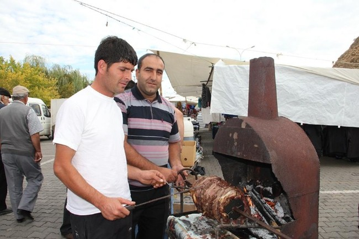 Oltu Cağ Kebabı Artık Halk Pazarında