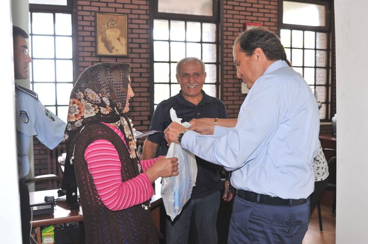 Ordu\'da Öğrencilere Kırtasiye Yardımı Yapıldı