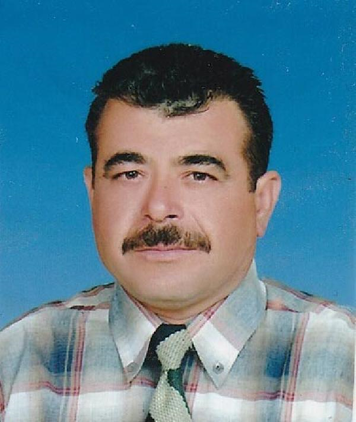 Otomobilin Altında Kalan Kamyon Şoförü Öldü