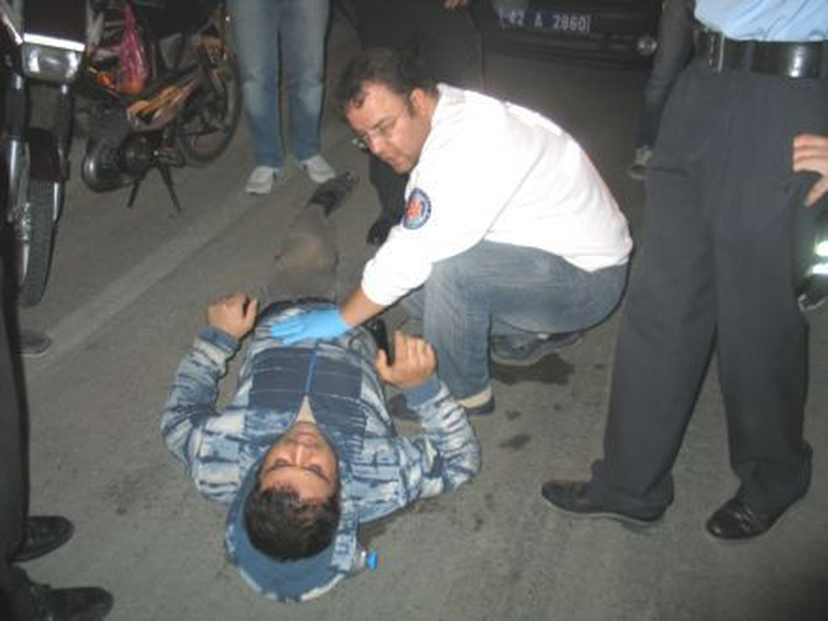 Polisten Kaçarken Motosikletten Düştü