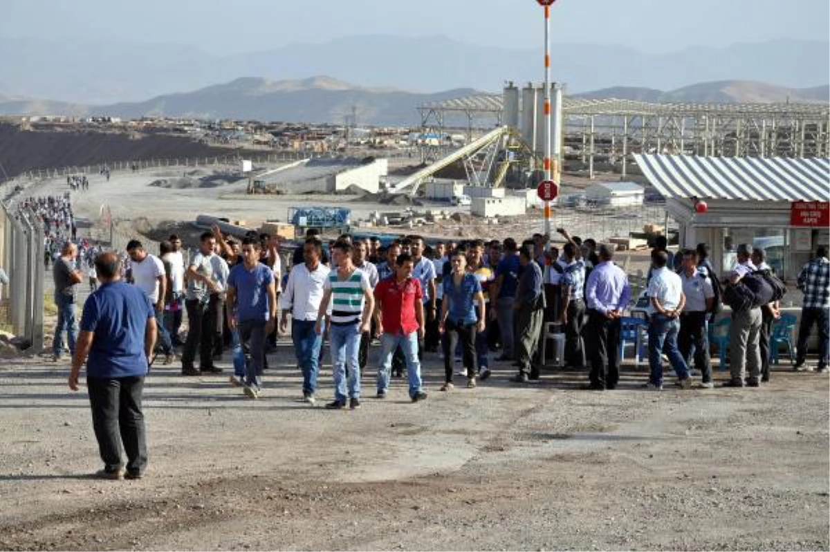 Silopi\'de 400 Termik Santral İşçisi İş Bıraktı