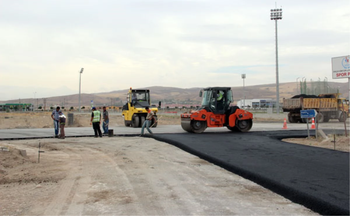 Sivas\'ta Okullar Bölgesi Asfaltlandı