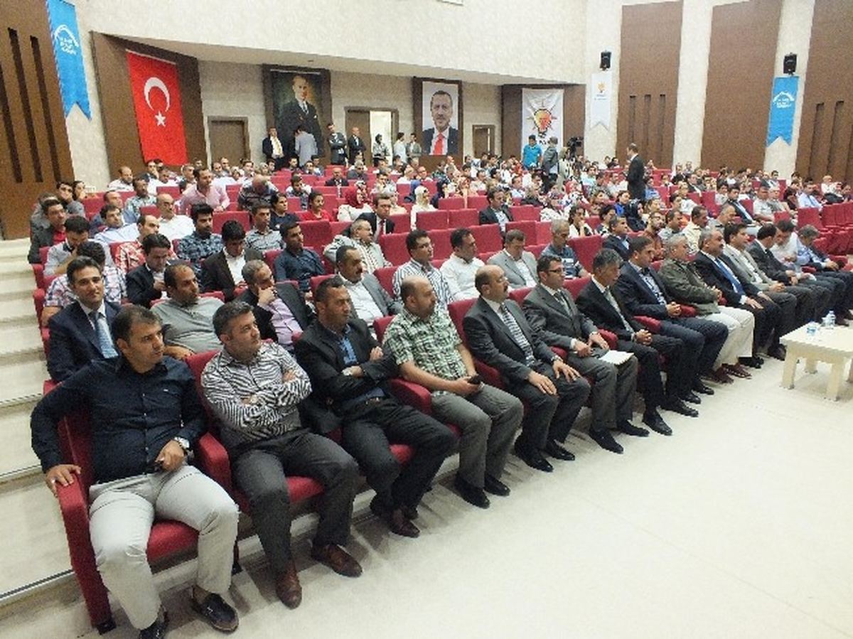 Konya\'da Siyaset Akademisinde Ders Başı