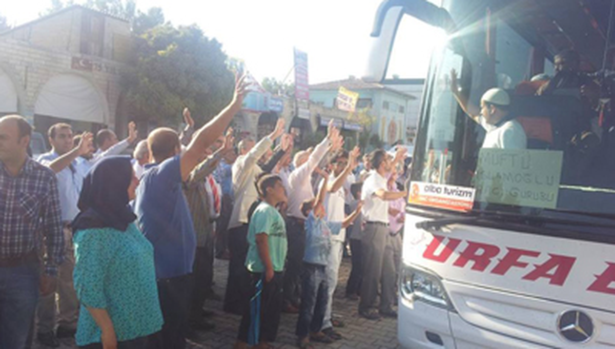 Şanlıurfa Suruç\'ta Hacı Adayları Uğurlandı