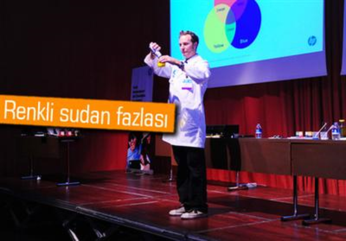 "A" Harfinin 1400 Damla Mürekkepten Oluştuğunu Biliyor Muydunuz?