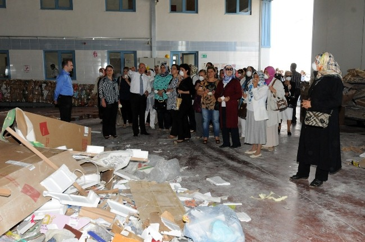 Ak Partili Kadınlar Şehitkamil Belediyesi\'nin Hizmetlerini Gezdi