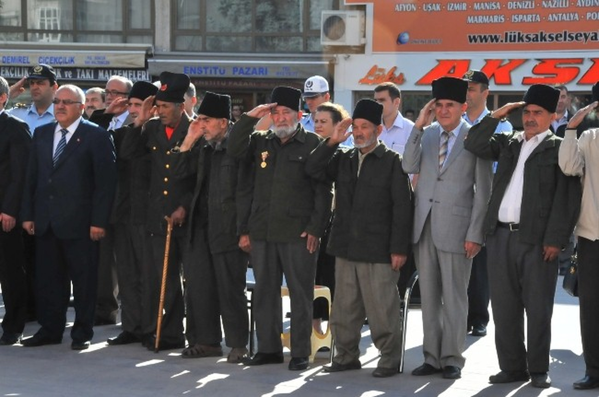 Akşehir\'de Gaziler Günü Kutlandı