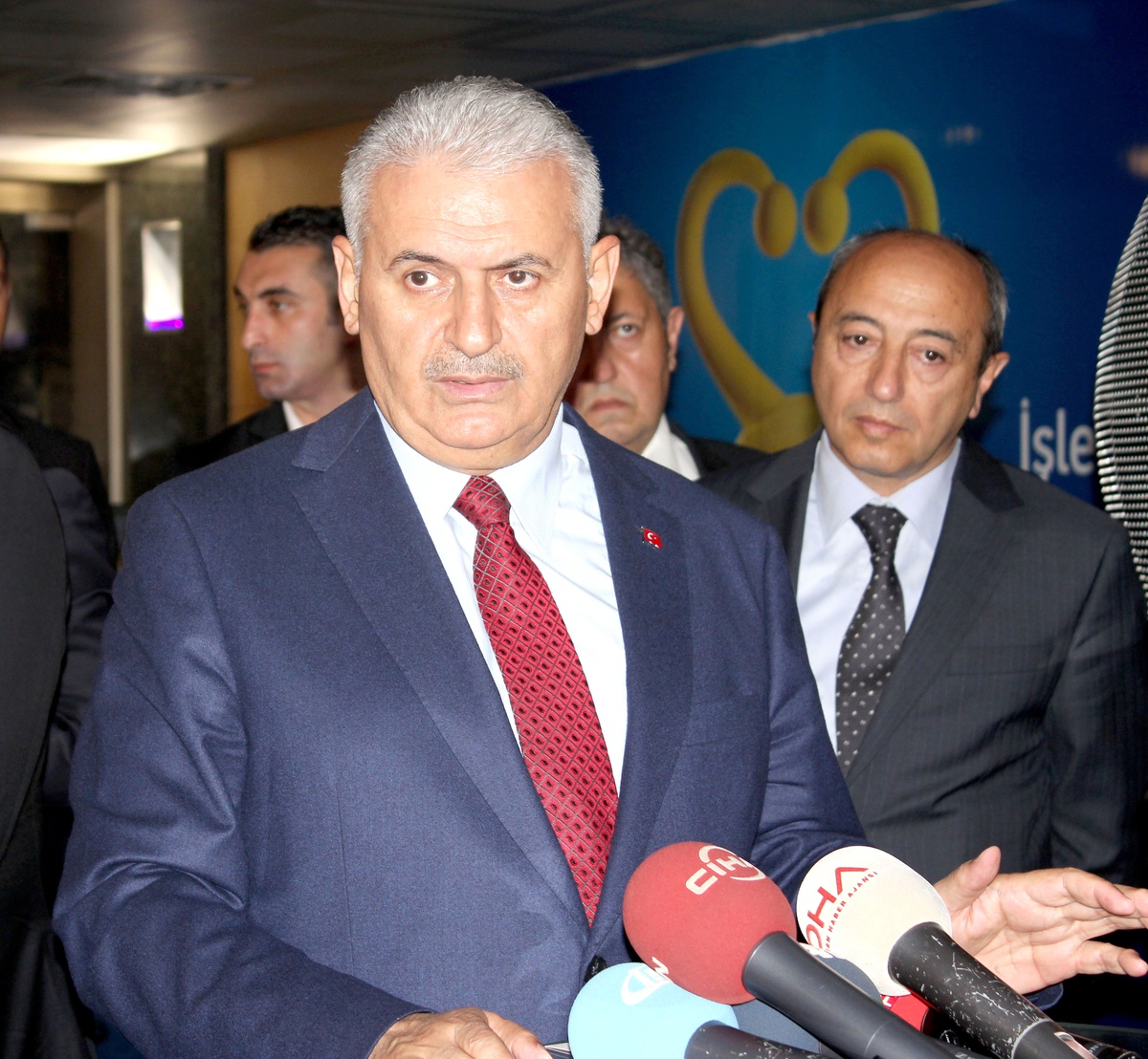 Bakan Yıldırım: Unutmayın, Köprüye Karşı Çıkanlar, En Önce Geçeceklerdir