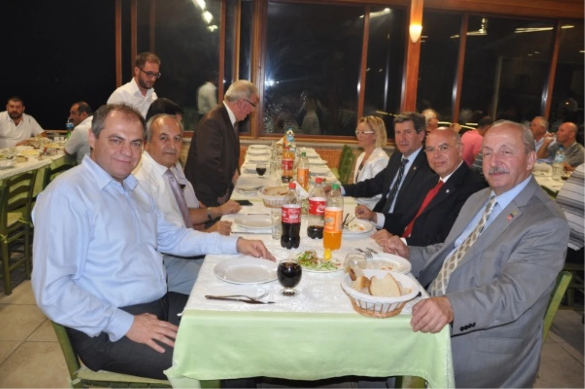 Başkan Dalgıç Altınovaspor Dayanışma Yemeğine Katıldı