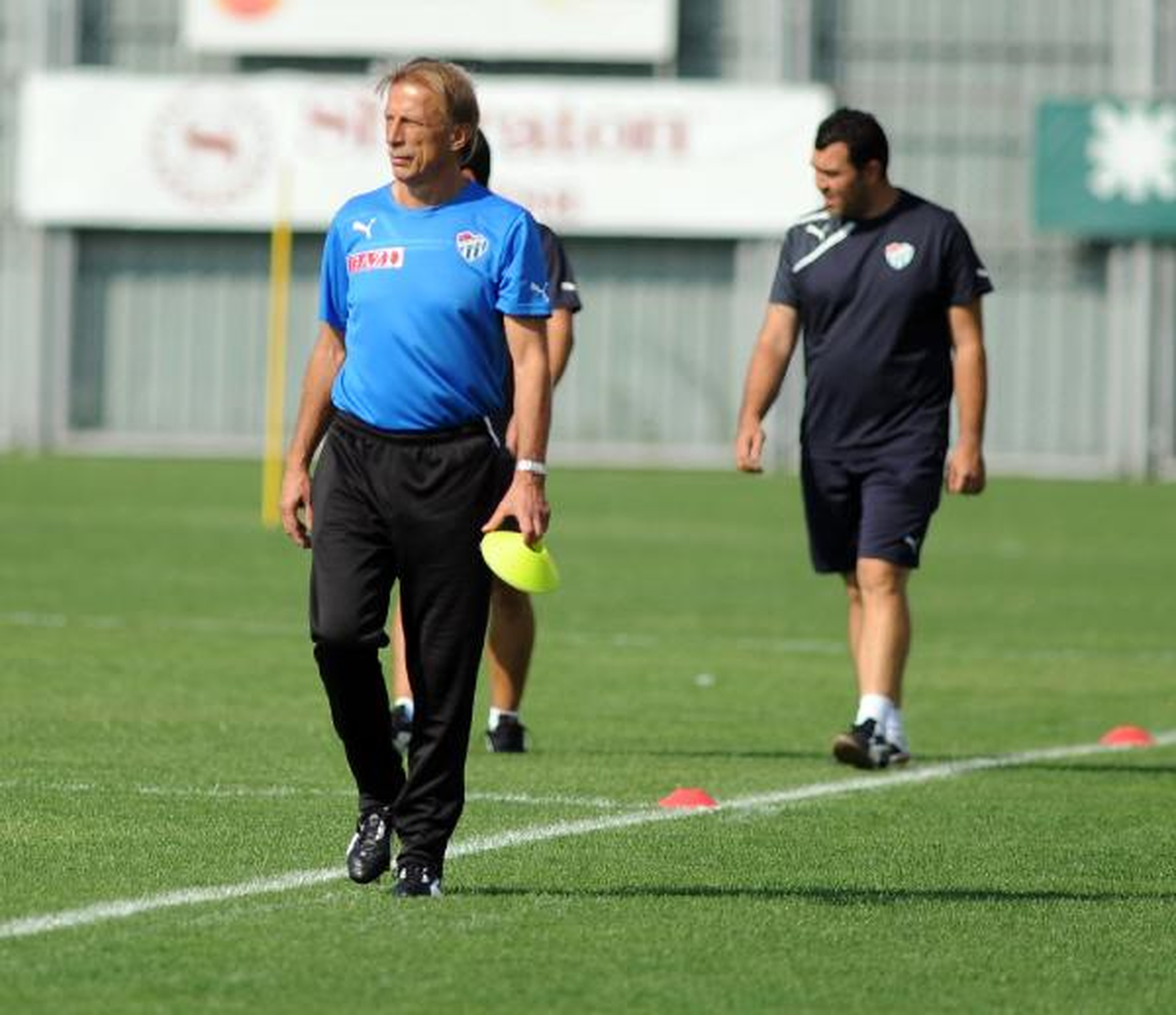 Bursaspor\'da Çaykur Rizespor Maçı Hazırlıkları Sürüyor