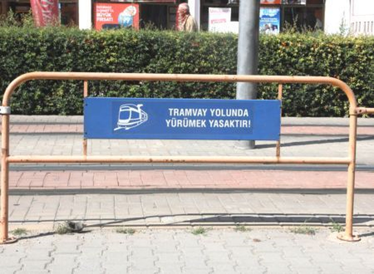 Eskişehir\'de Tramvayın Çarptığı Çocuğun Ölmesi