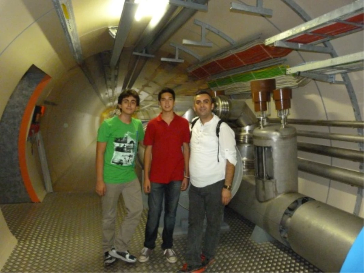 Gaziantepli Öğrenciler CERN\'de Eğitim Programına Katıldı