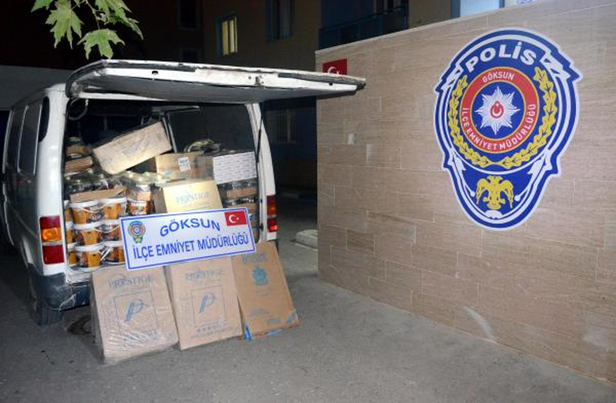 Göksun\'da 9 Bin Paket Kaçak Sigara Ele Geçirildi