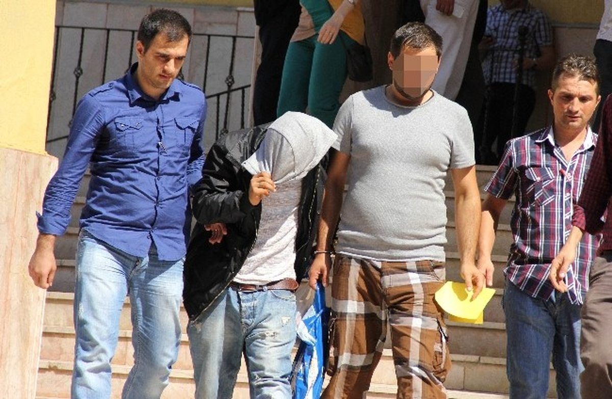 Halden Meyve ve Sebze Çalan 2 Kişi Tutuklandı