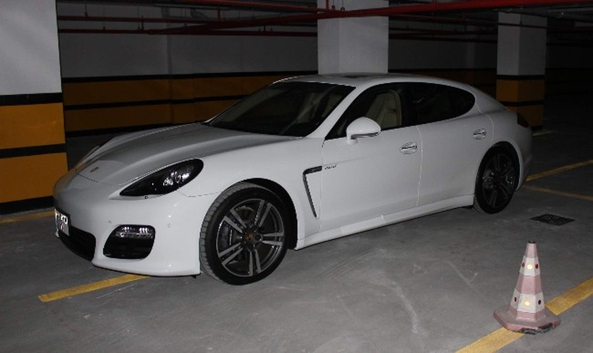 İşsiz Porsche\'li Örgüt Lideri