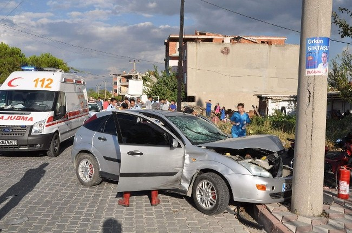 Kırkağaç\'ta Korkutan Kaza