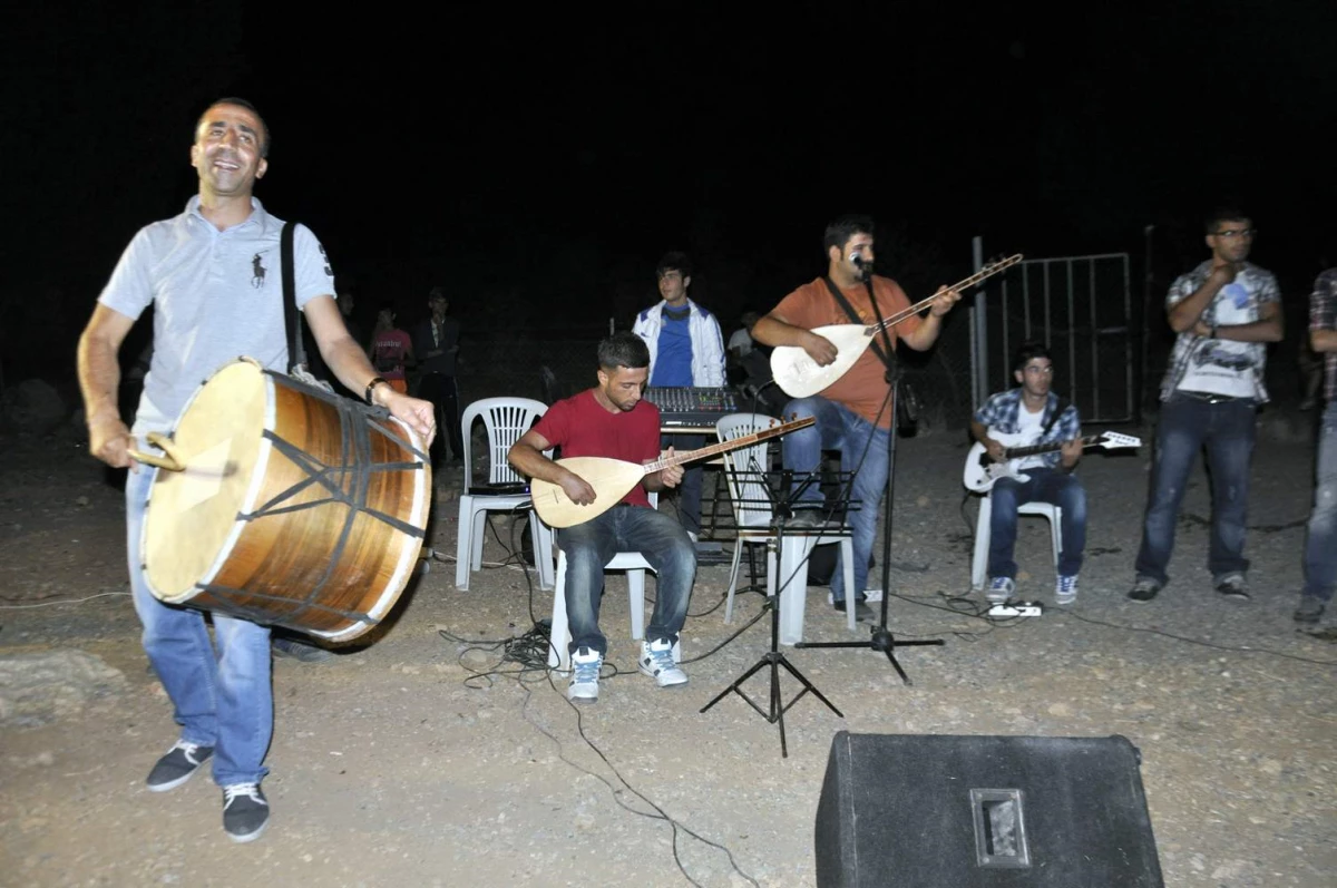 Kurtalan Belediyesi\'nden Köyde Müzik Etkinliği