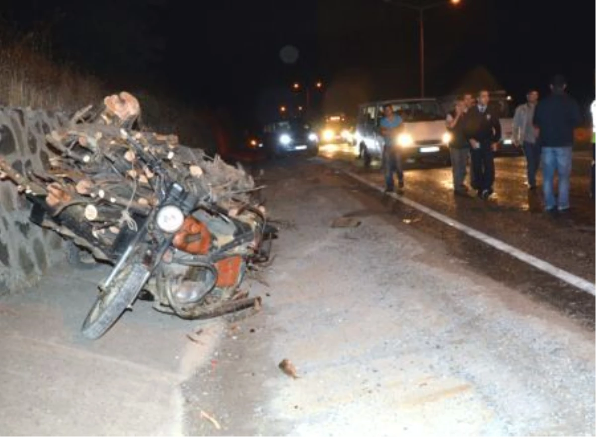 Kütahya\'da Trafik Kazaları: 4 Yaralı