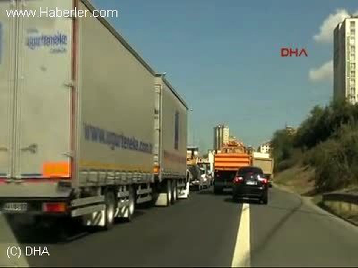 Onlarca Kamyon TEM\'i Kapattı