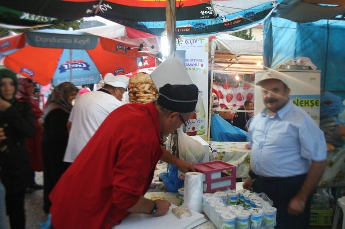 Osmaneli\'de Geleneksel Panayır Bu Yıl da Kuruldu