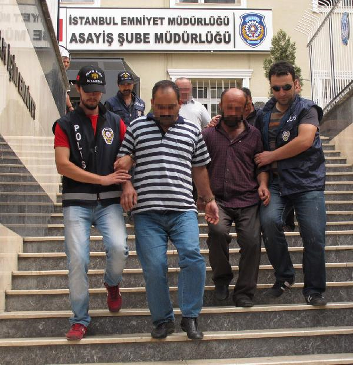 Oto Hırsızları Yakalandı