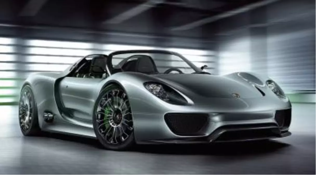 Porsche 918 Spyder Rekor Kırdı