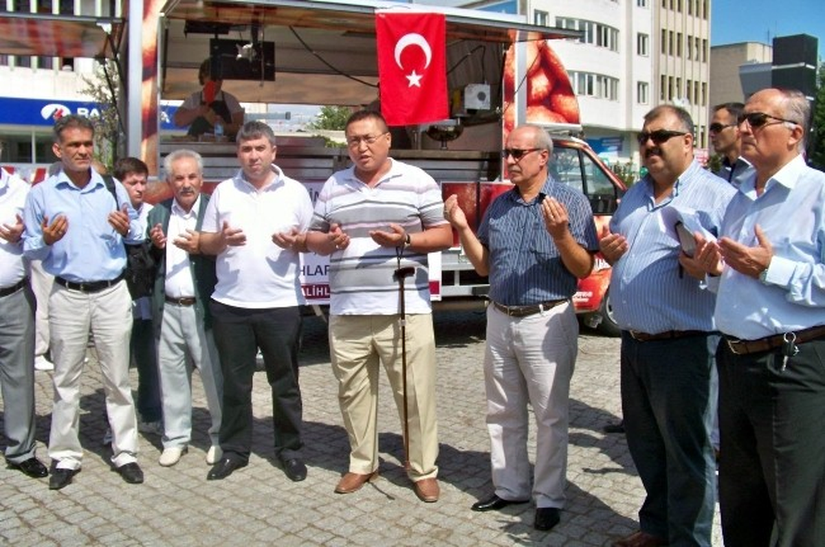 Salihli Mhp, Şehit Er Anıl Eruluç İçin Lokma Döktürdü