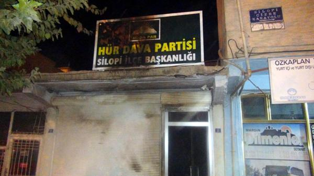 Silopi\'de Hüda-Par Binasına Saldırı