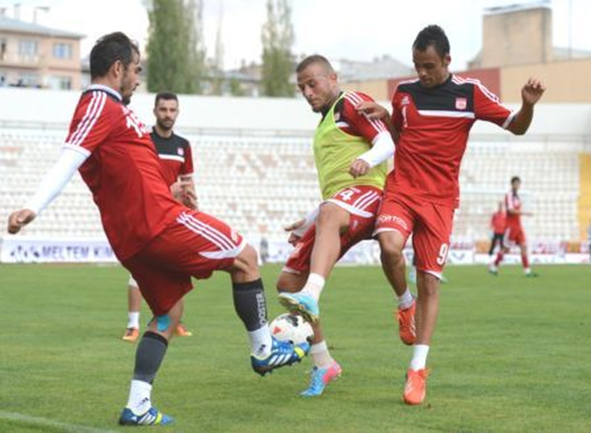 Sivasspor\'da Kasımpaşa Maçı Hazırlıkları
