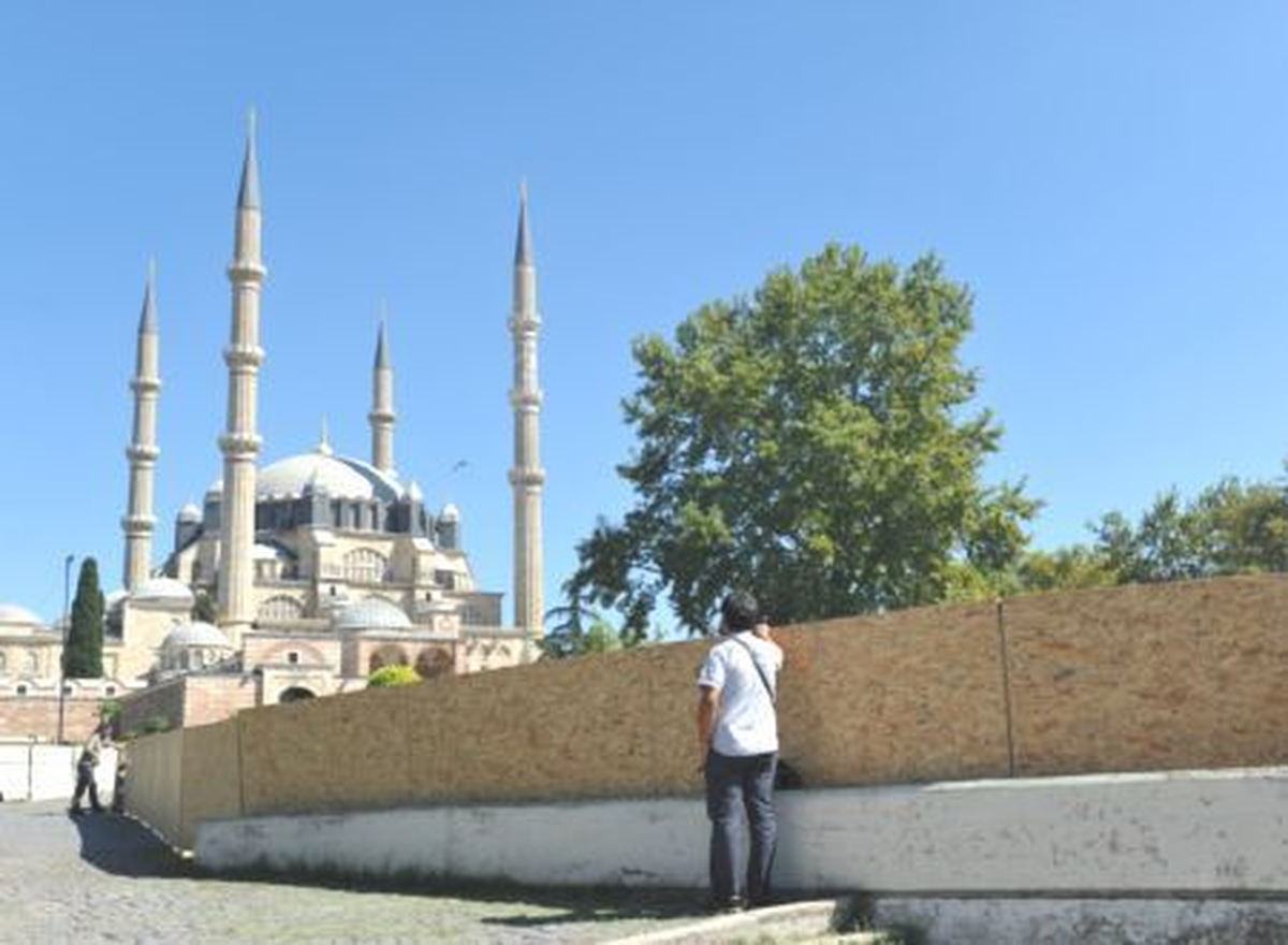 Tarihi Yemiş Kapanı Hanı Gün Yüzüne Çıkartılacak