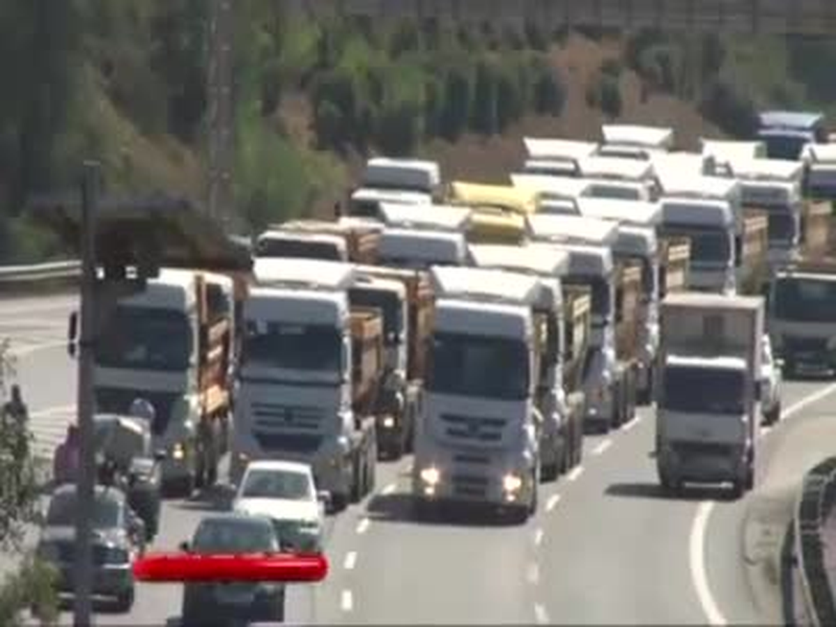 Tem\'i Kitleyen Kamyoncu Eylemi