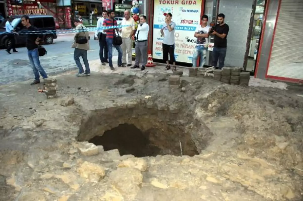 Toprak Kaydı, İşçi Yaralandı