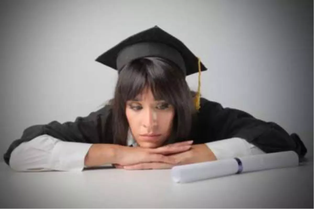 Türkiye\'de Eğitimli Kadınlarda İşsizlik Oranı Artıyor