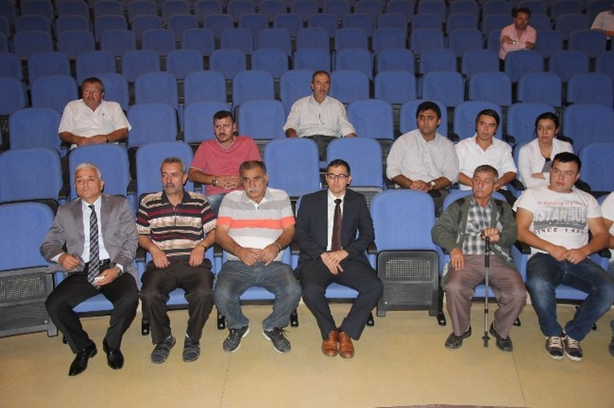 Tütün Yasası Toplantısına Çaycuma\'lı Esnaflar İlgi Göstermedi
