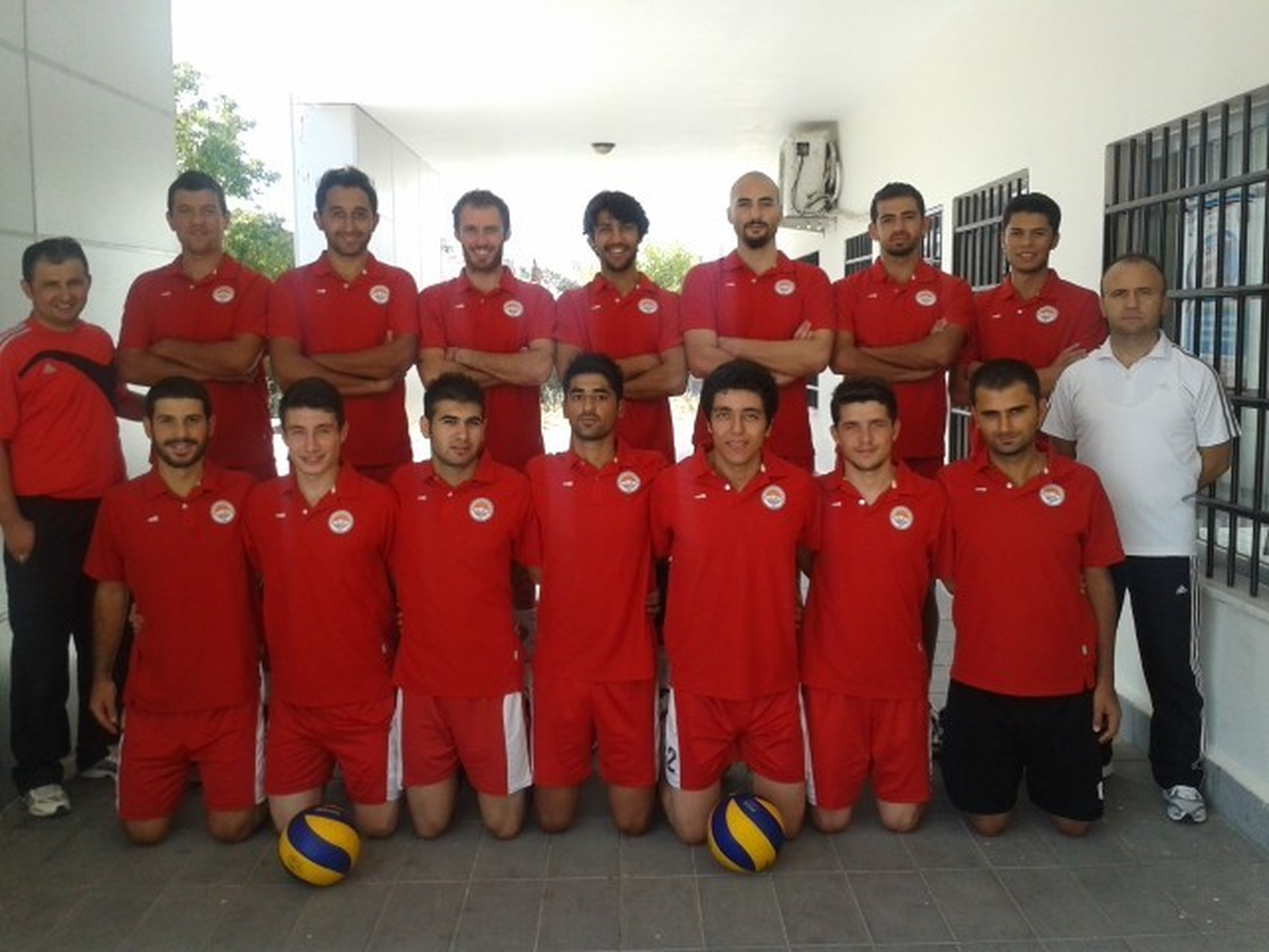 Voleybol Takımında Hazırlıklar Devam Ediyor