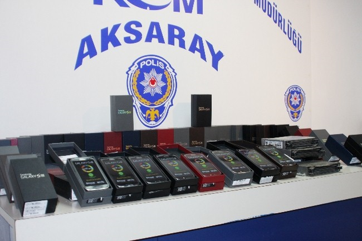 Zuladan Kaçak Cep Telefonu Çıktı