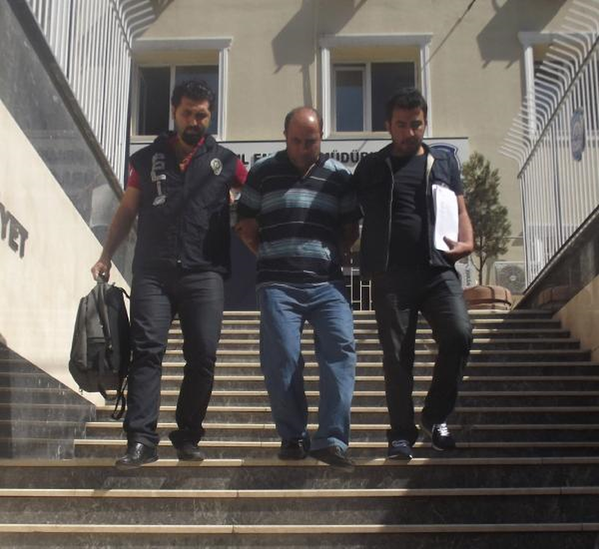 20 Bin Lira Kaptırdı 45 Bin Lirayı Son Anda Kurtardı