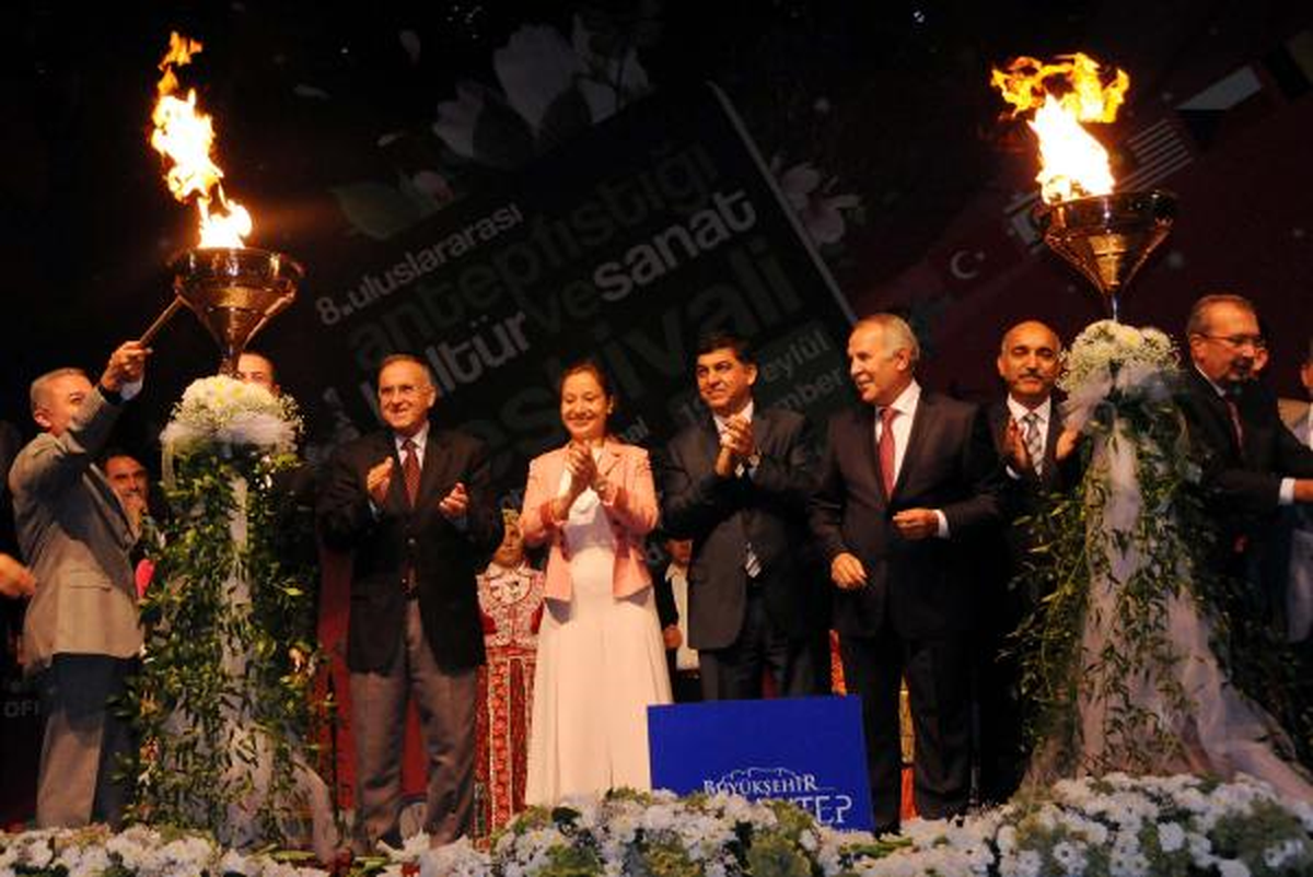 Antep Fıstığı Kültür ve Sanat Festivali Başladı