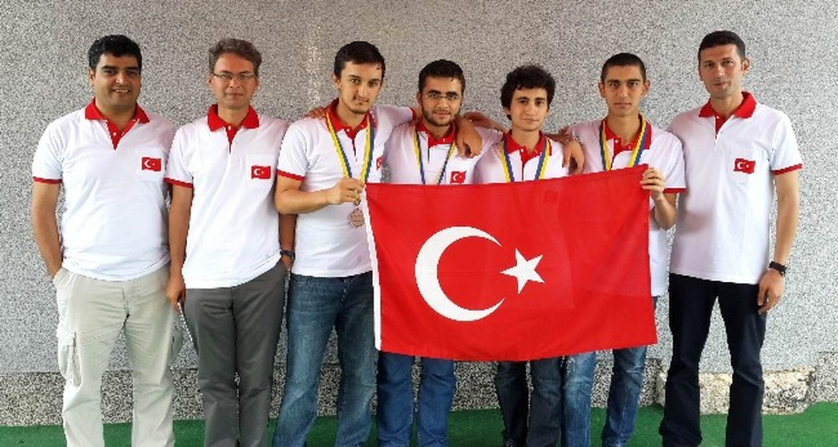 Balkan Bilgisayar Olimpiyatı\'nda Altın Başarı