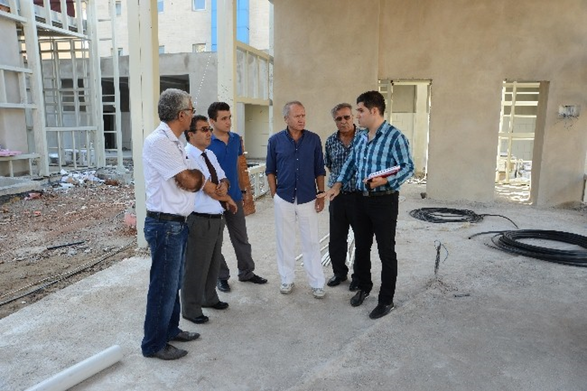 Başkan Evcilmen Balık Pazarı\'nda İncelemelerde Bulundu