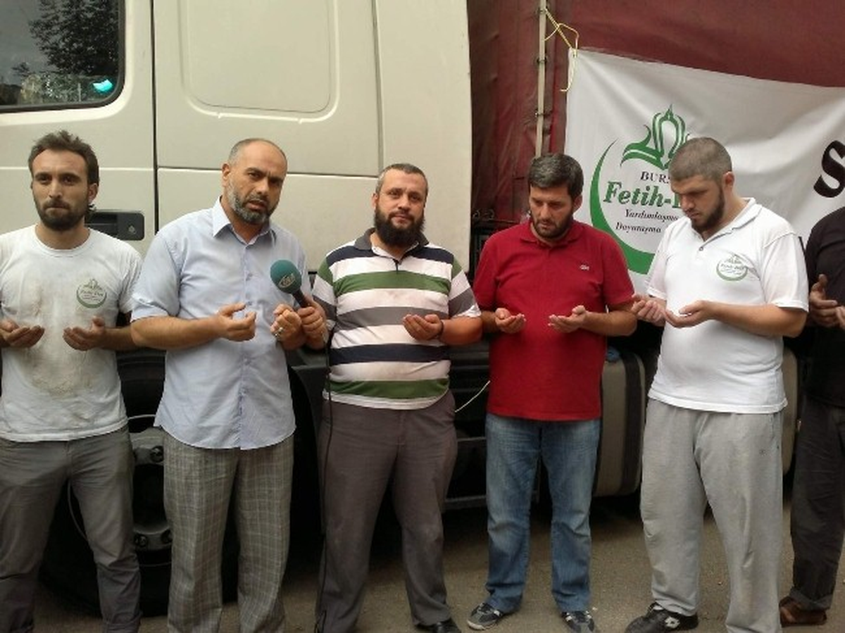Bursaspor Taraftarından Suriye\'ye 1 Tır Yardım
