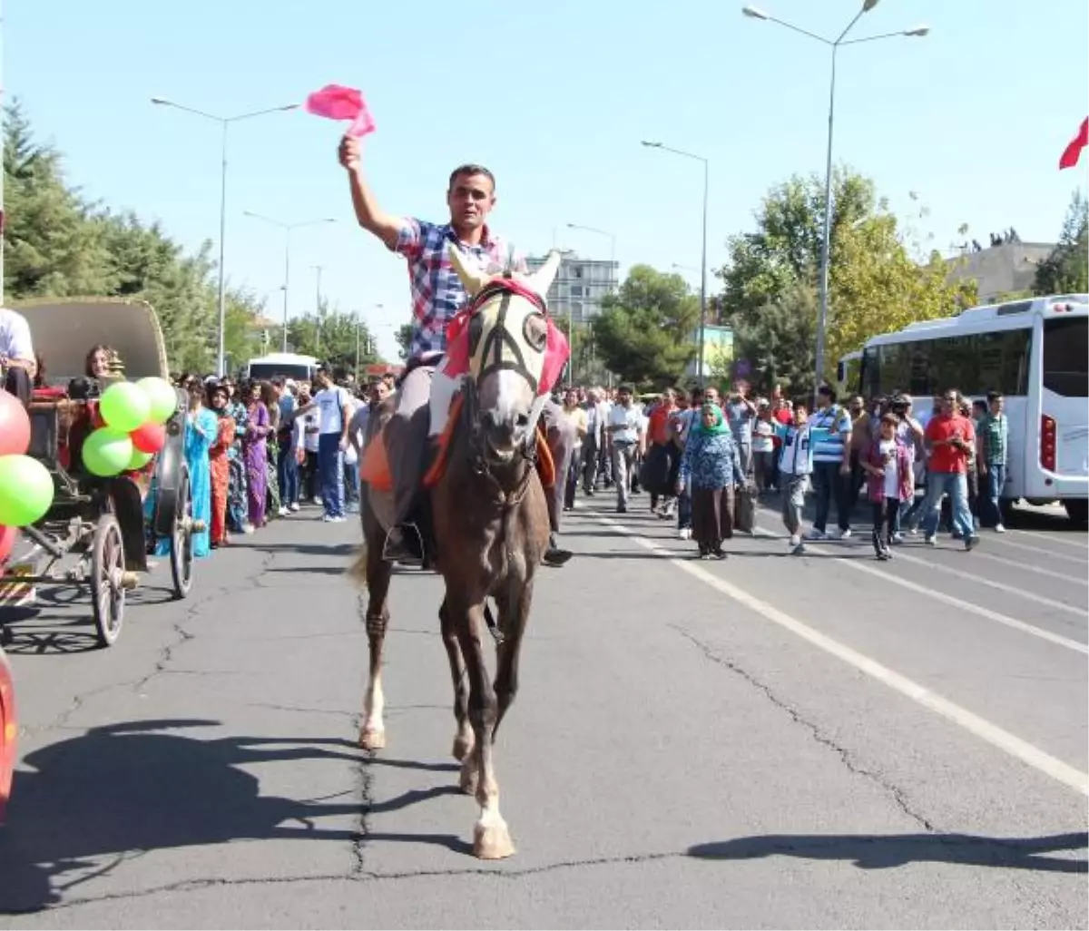 Diyarbakır \'Da Karpuz Festivali Coşkusu